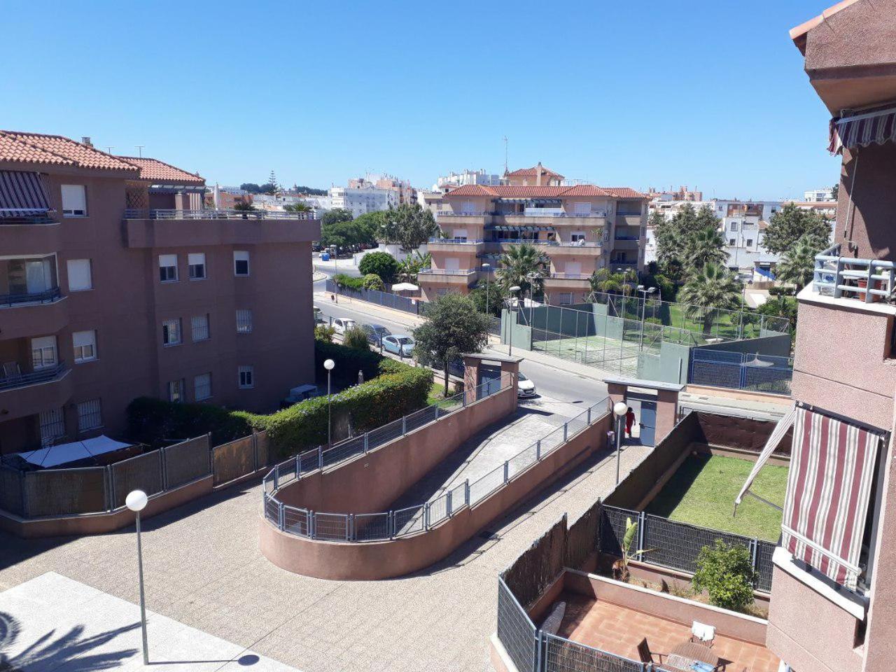 Apartamento ÁTICO TERRAZA 65m. Playa, piscina, A/C, Wifi Sanlúcar de Barrameda Exterior foto